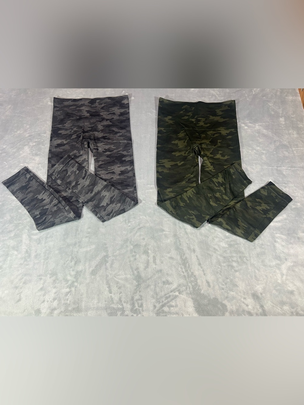 Bundle Of 2 Spanx Sz M Leggings Gray/Army green green Assets leggings
